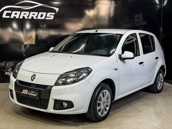 RENAULT SANDERO 1.0 EXPRESSION 16V FLEX 4P MANUAL RENAULT SANDERO 1.0 EXPRESSION 16V FLEX 4P MANUAL